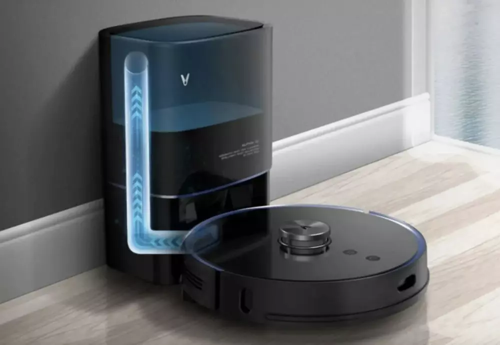 robot vacuum cleaner mopping