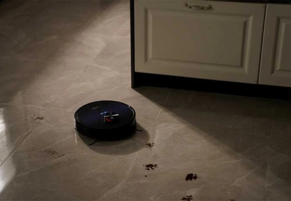 robot vacuum cleaner mopping